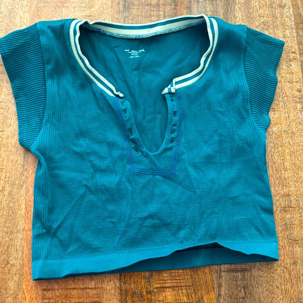Emerald Green v neck crop top, size medium